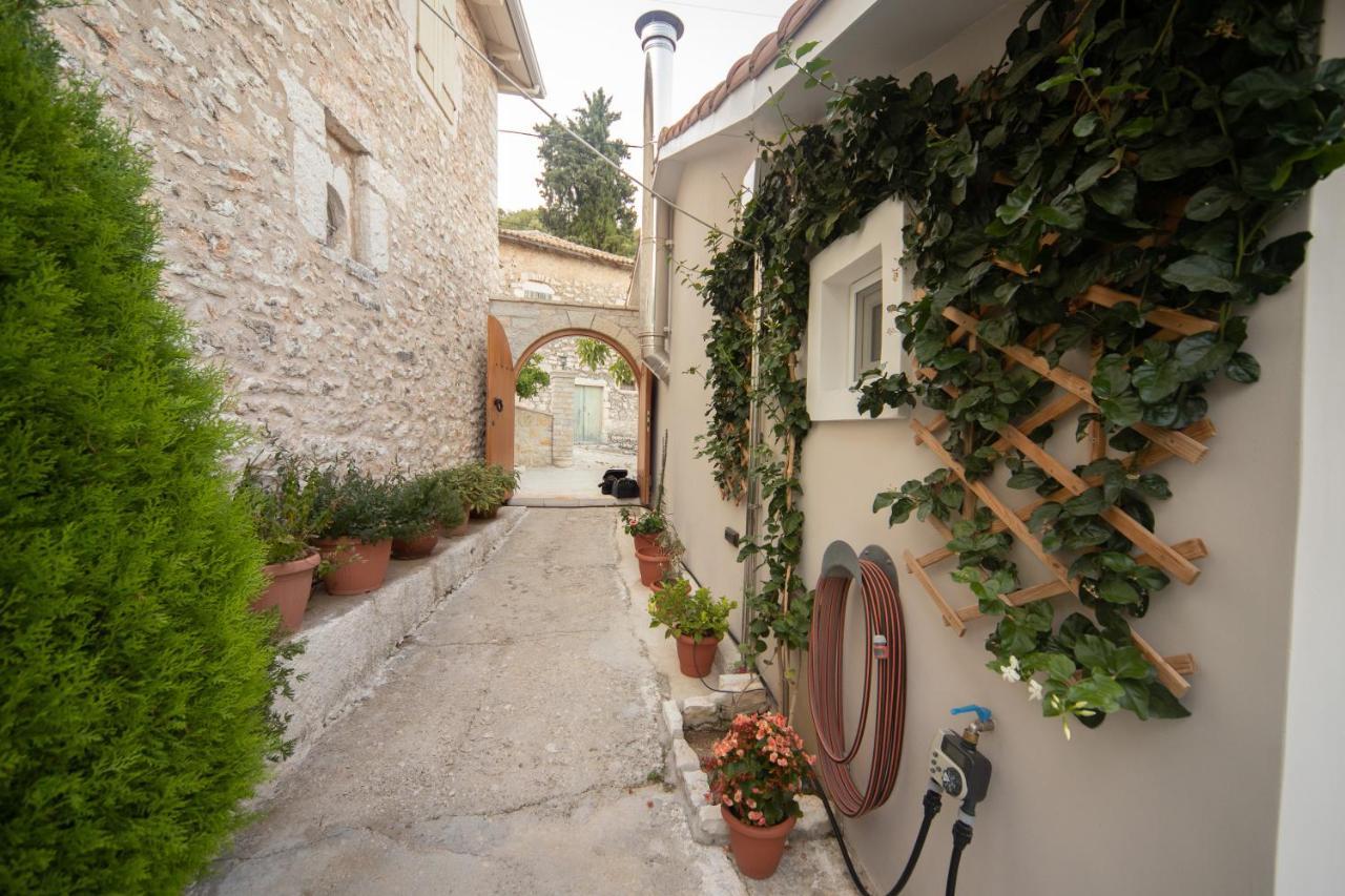 Casa De La *