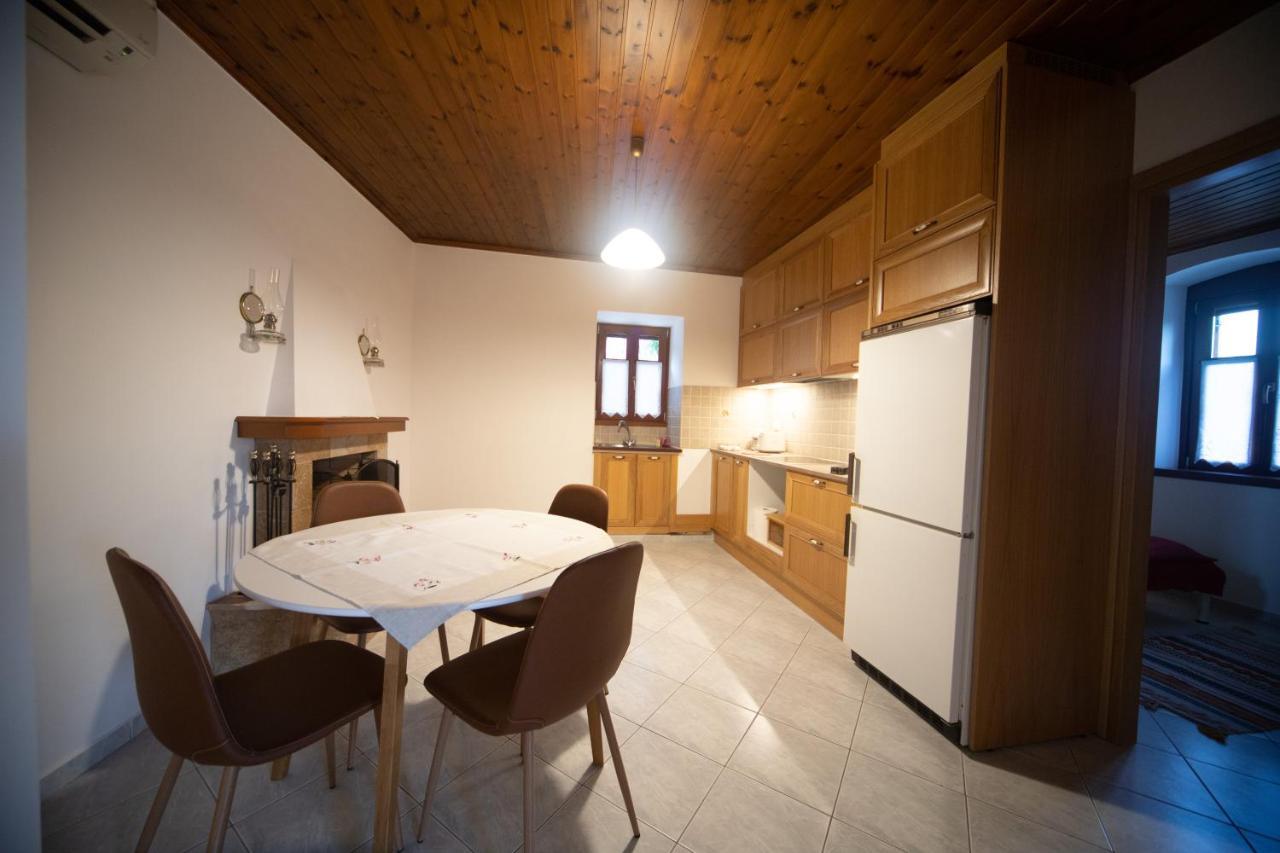 Casa De La Holiday home *